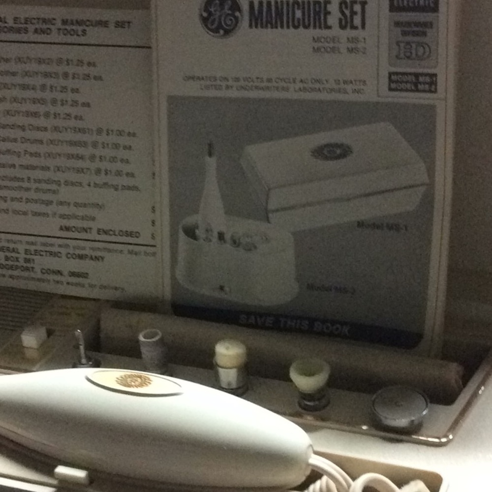 MANICURE SET  Electric 12 Watts Handheld GE 5 PC